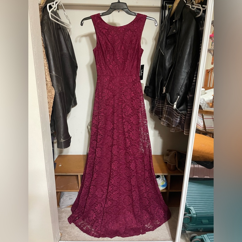 Lulu's NWT Burgundy Lace Maxi Dress